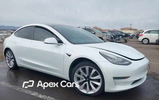 Tesla Model 3 2019 - Image 1 of 18