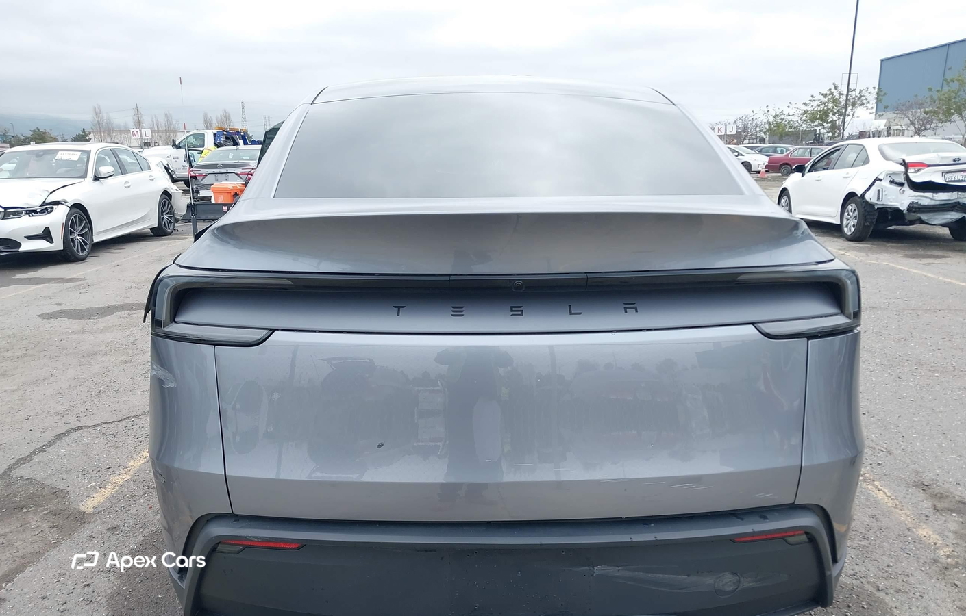 Tesla Model Y 2026