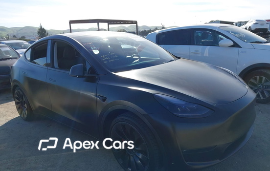 Tesla Model Y 2023 - Image 1 of 18