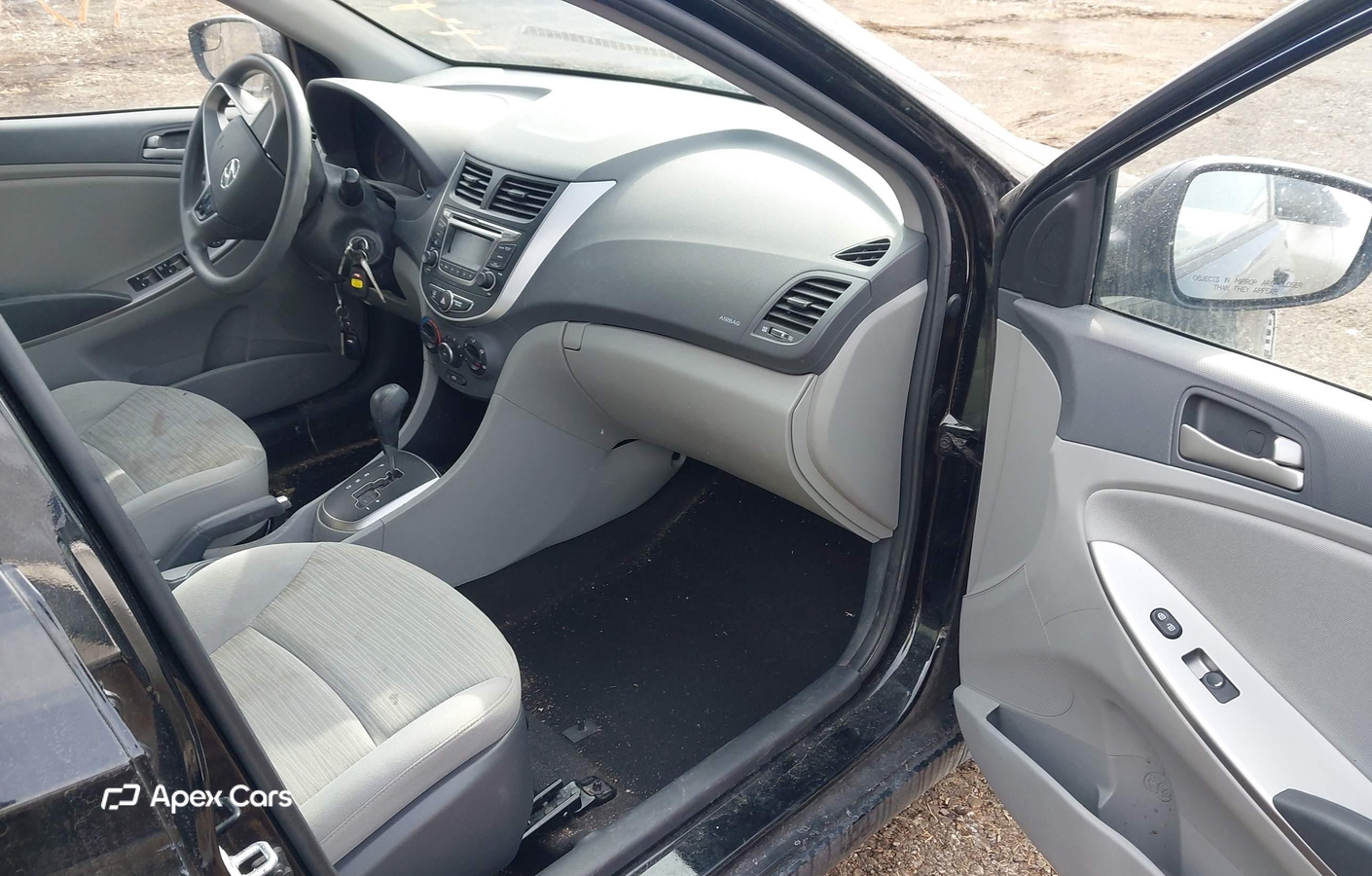 Hyundai Accent 2015