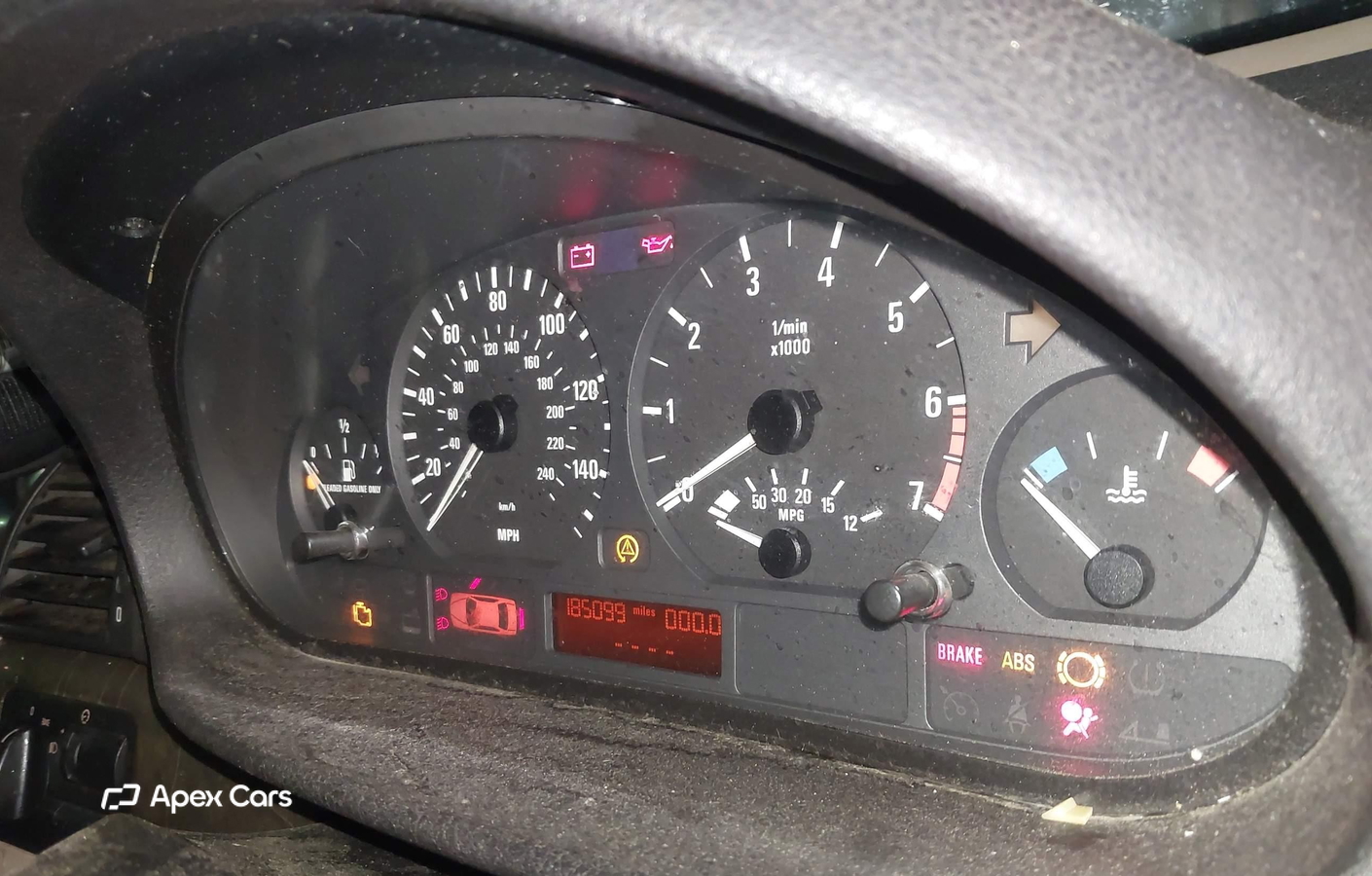 BMW Series 3 2000