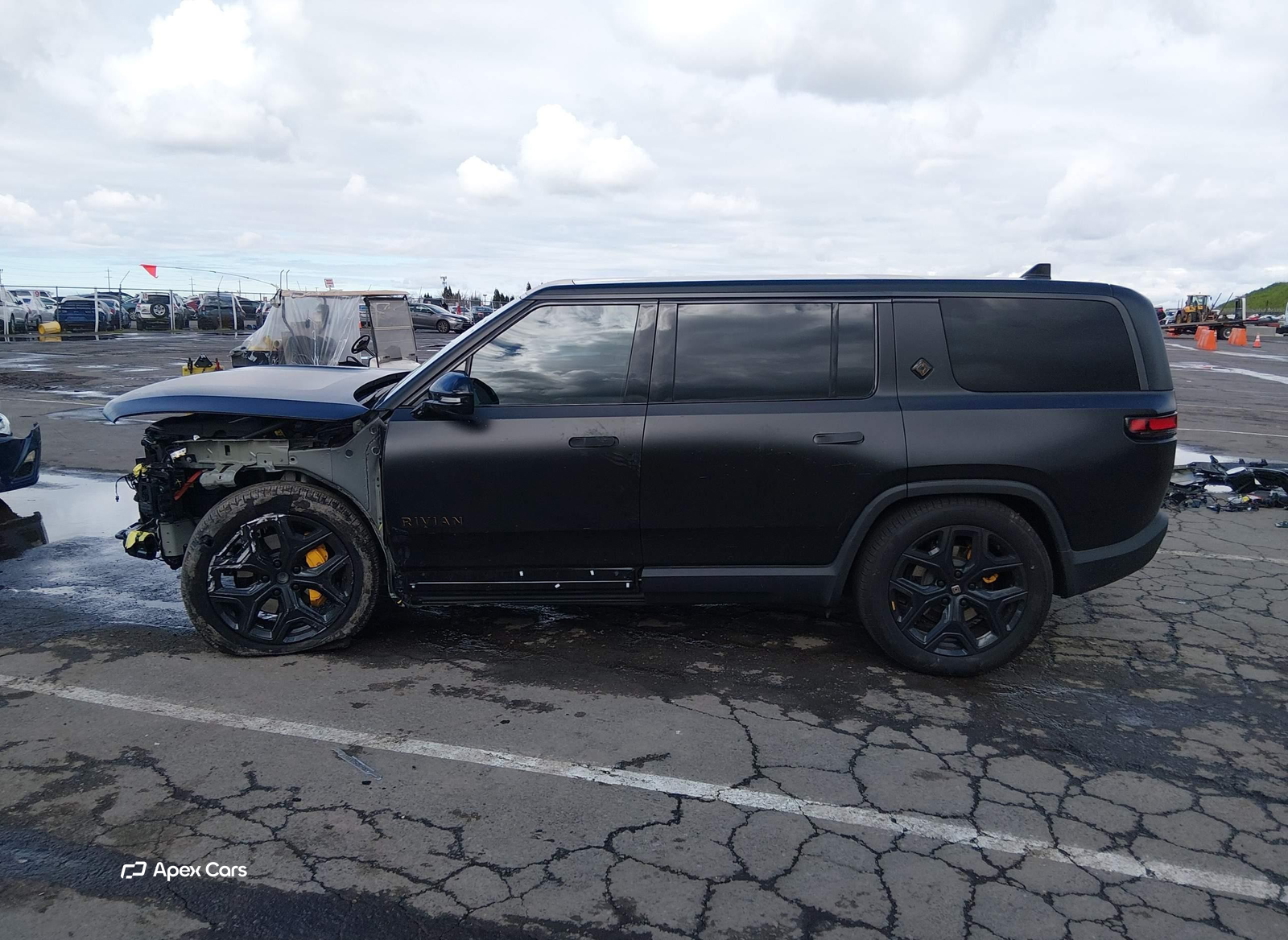Rivian R1S 2025