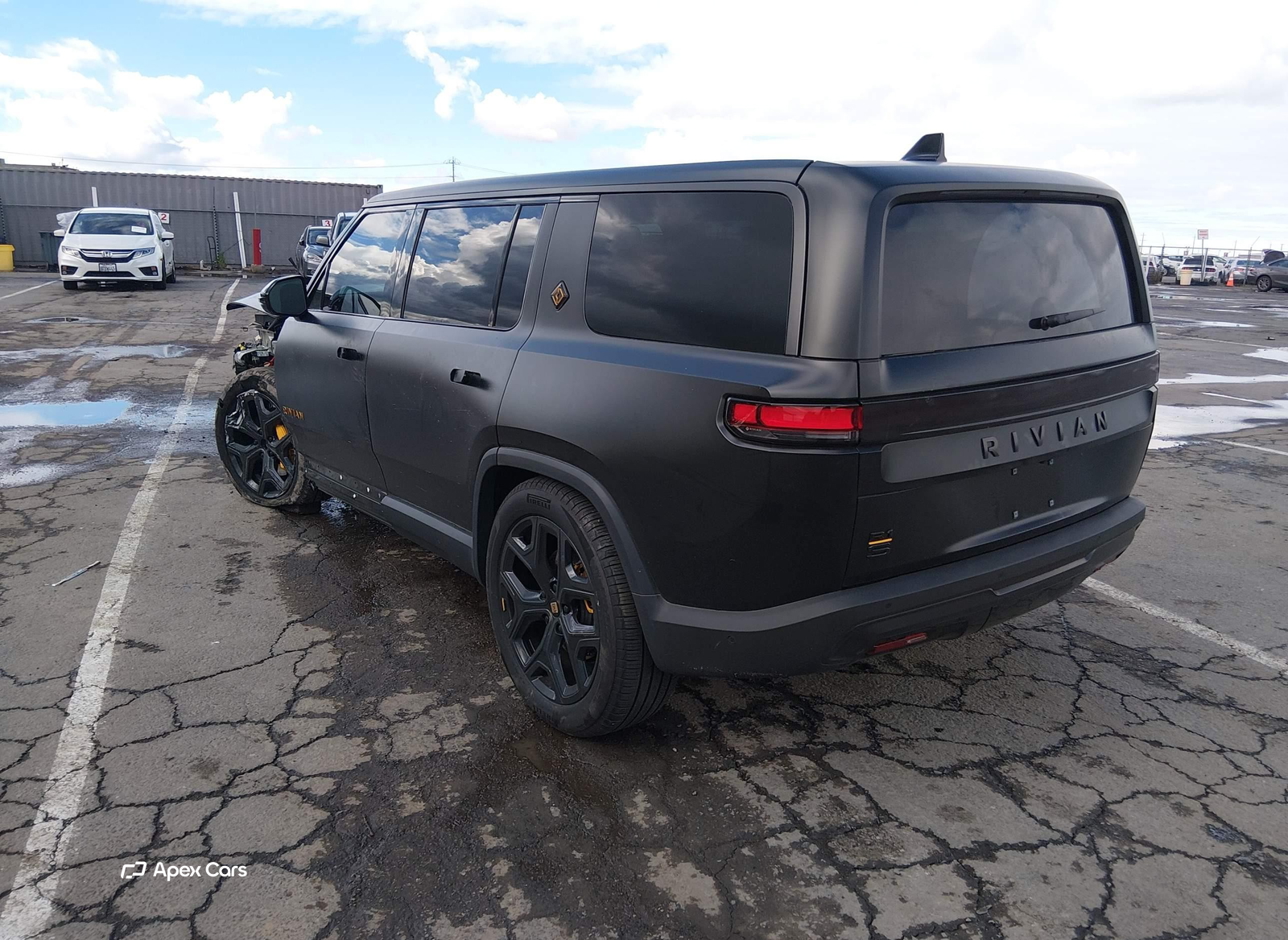 Rivian R1S 2025