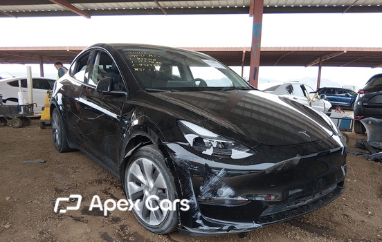 Tesla Model Y 2023 - Image 1 of 15