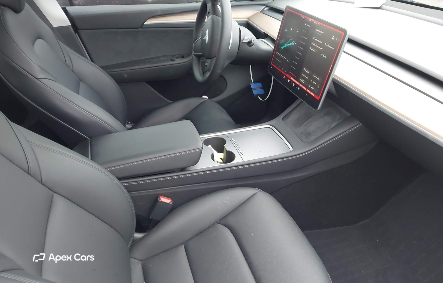 Tesla Model Y 2025