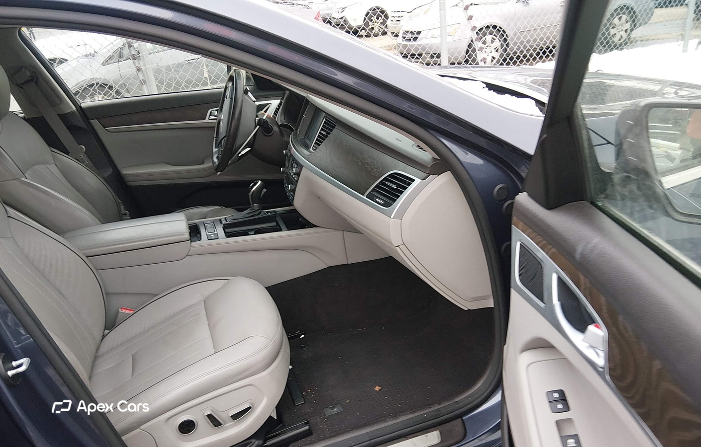 Hyundai Genesis 2015
