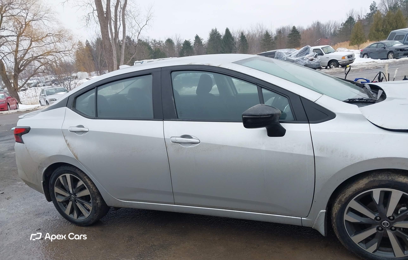 Nissan Versa 2021
