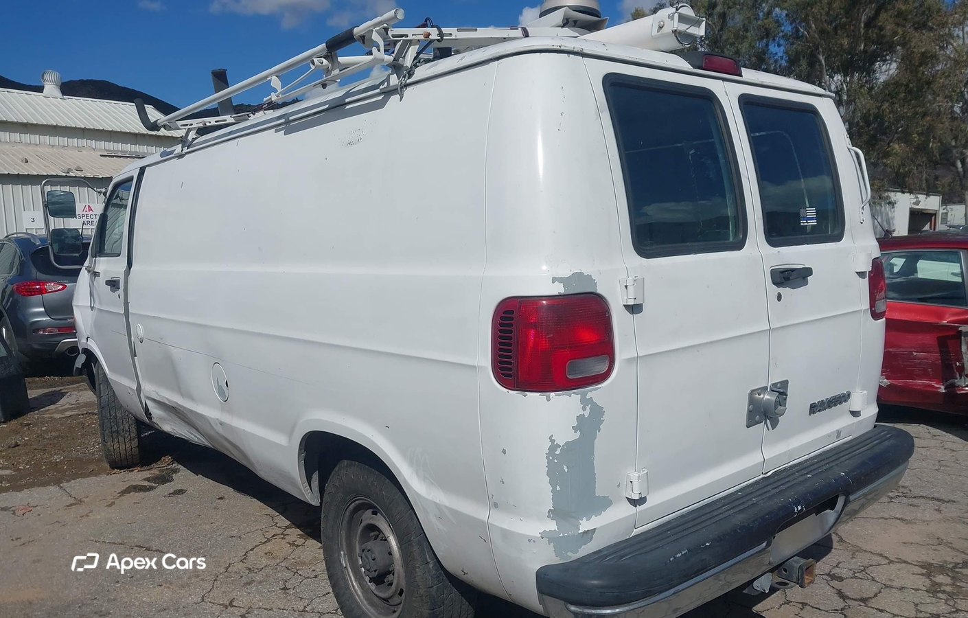 Dodge RAM Van 2003