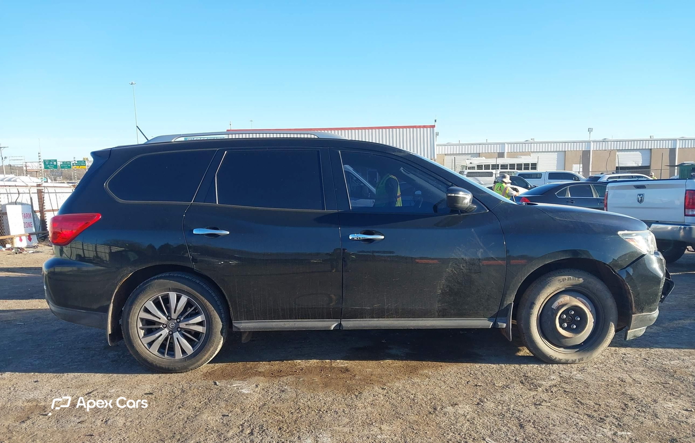 Nissan Pathfinder 2017