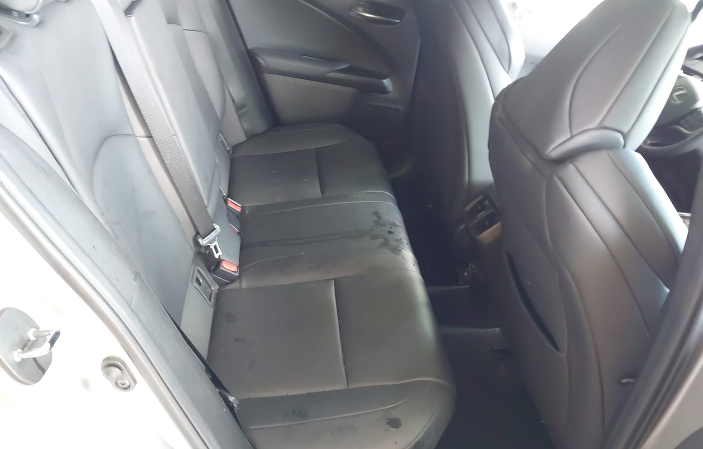Lexus UX 2022