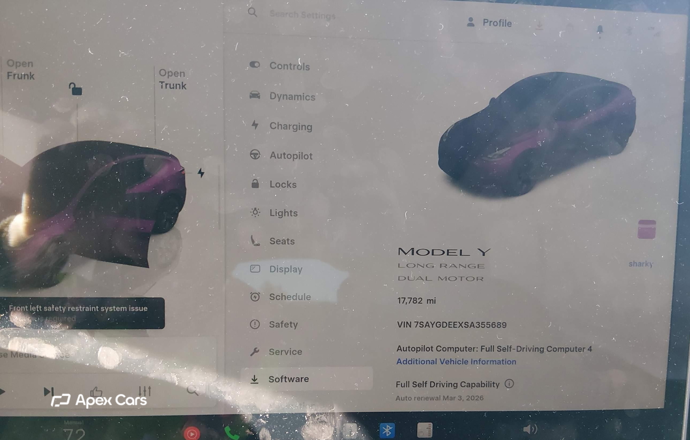 Tesla Model Y 2025