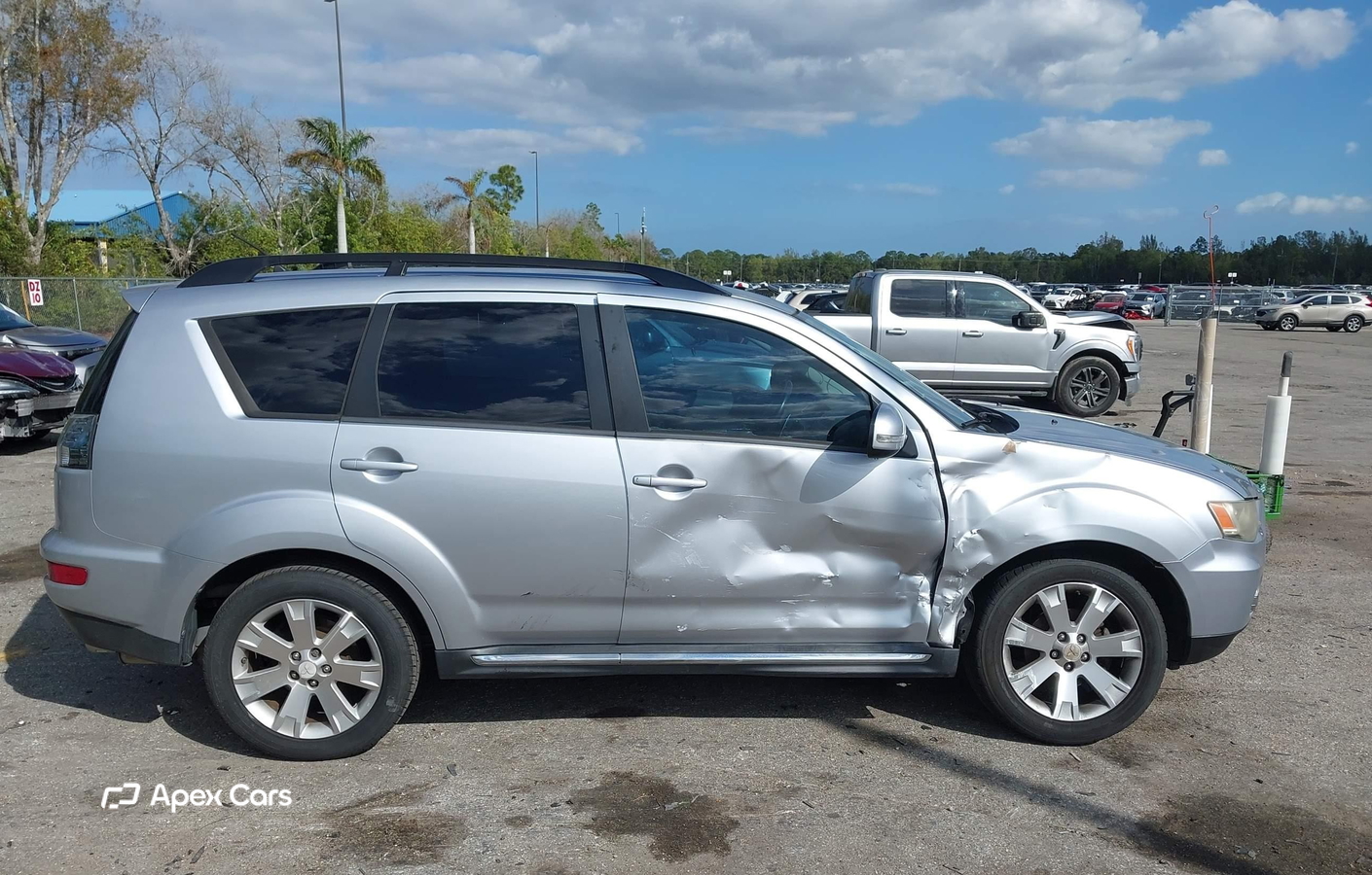 Mitsubishi Outlander 2012