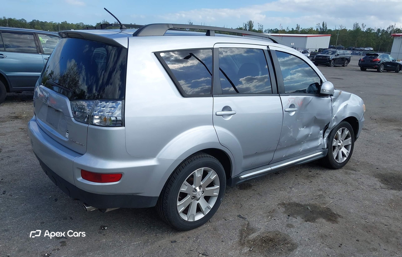 Mitsubishi Outlander 2012
