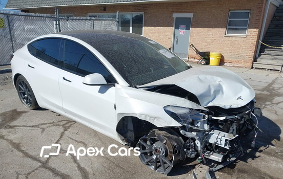 Tesla Model 3 2021 - Image 1 of 16