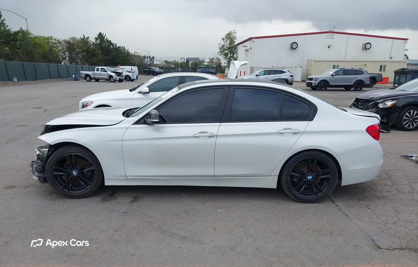 BMW Series 3 2016