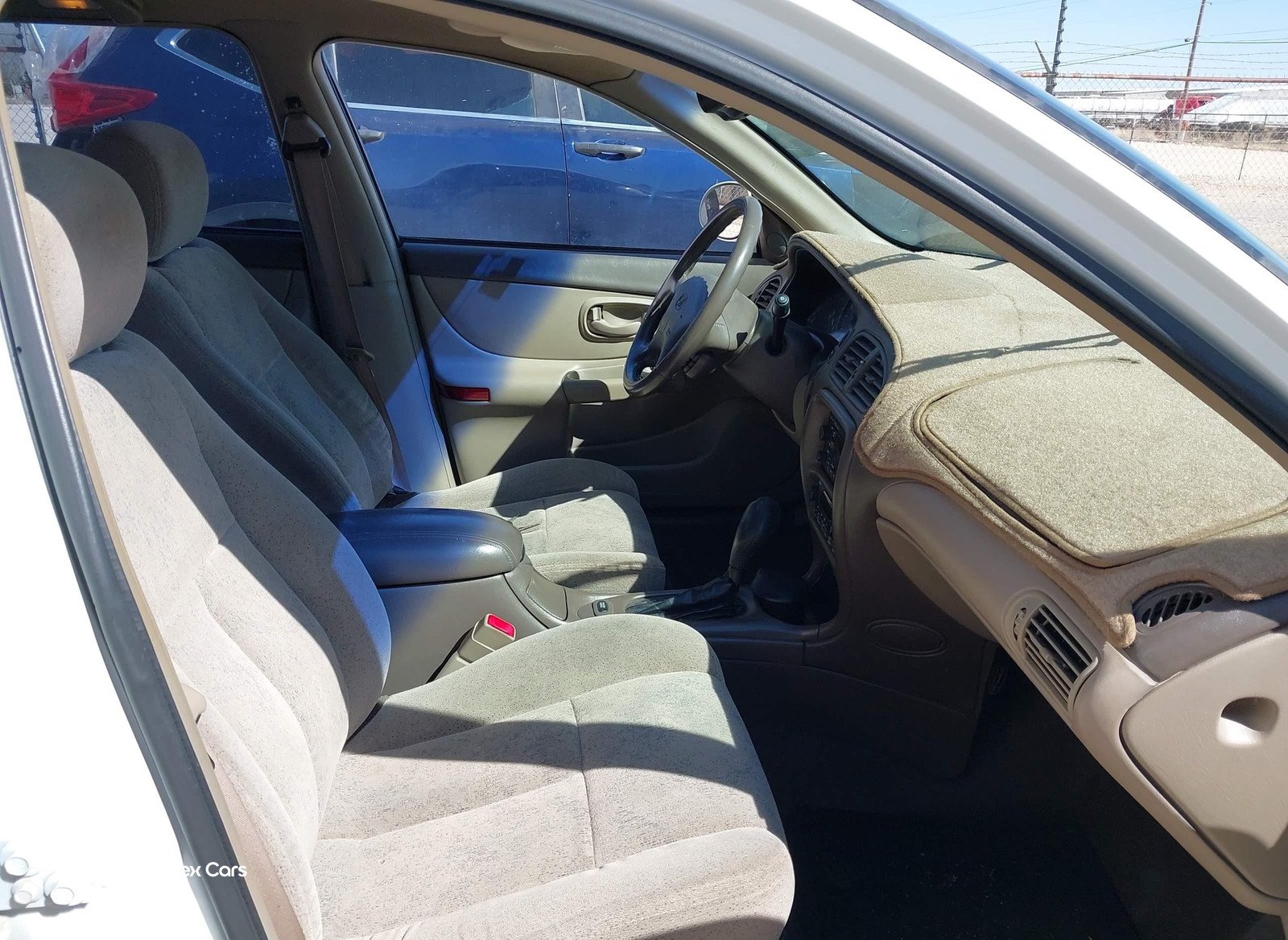 Oldsmobile Intrigue 2000