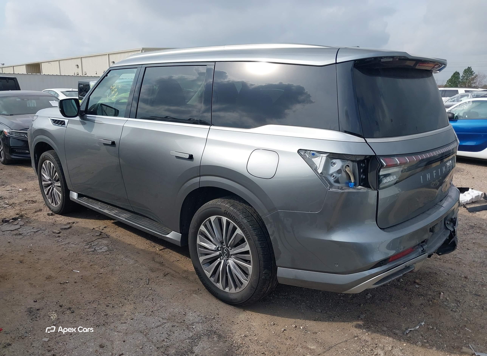 Infiniti QX80 2025