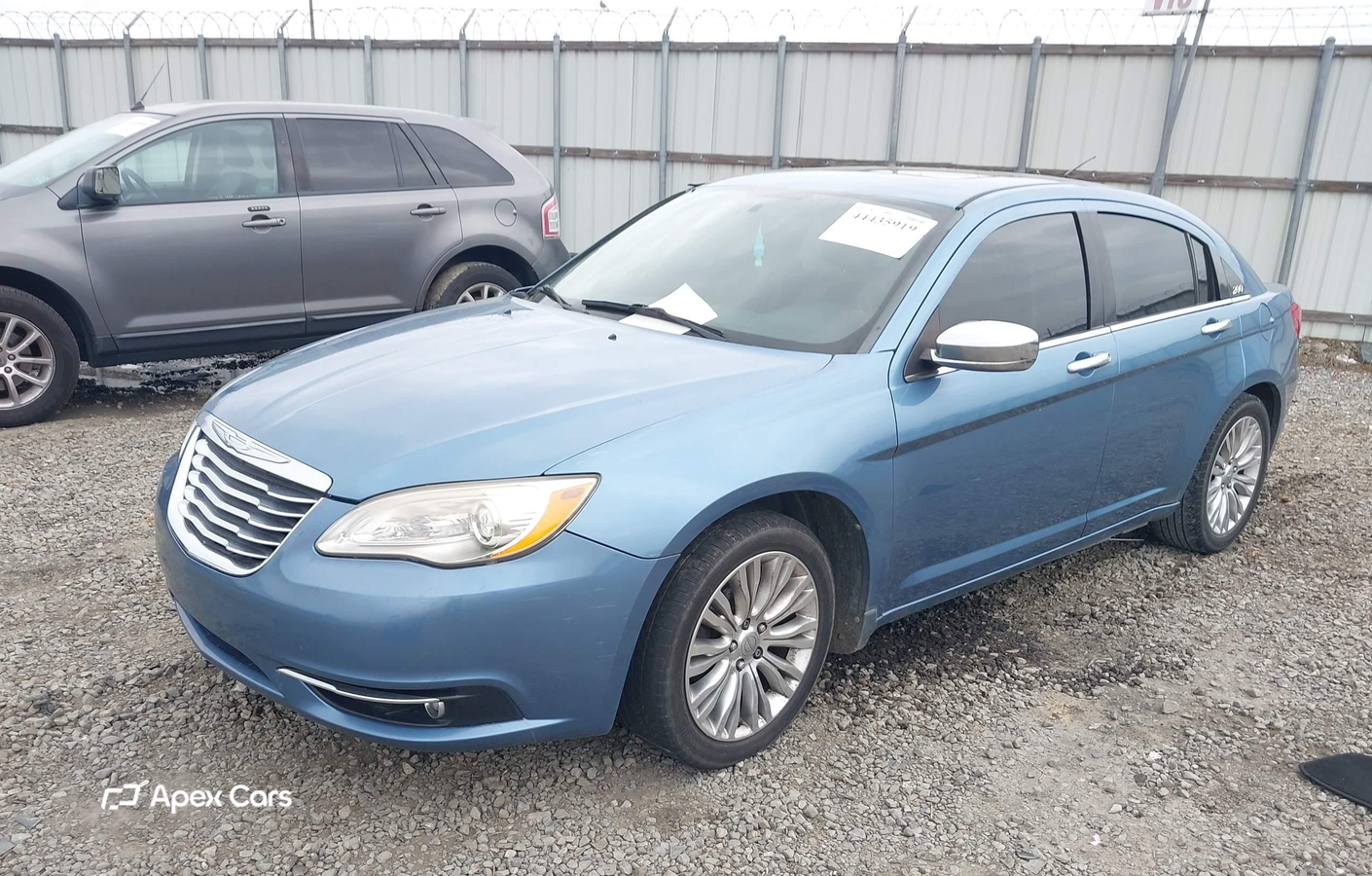 Chrysler 200 2011