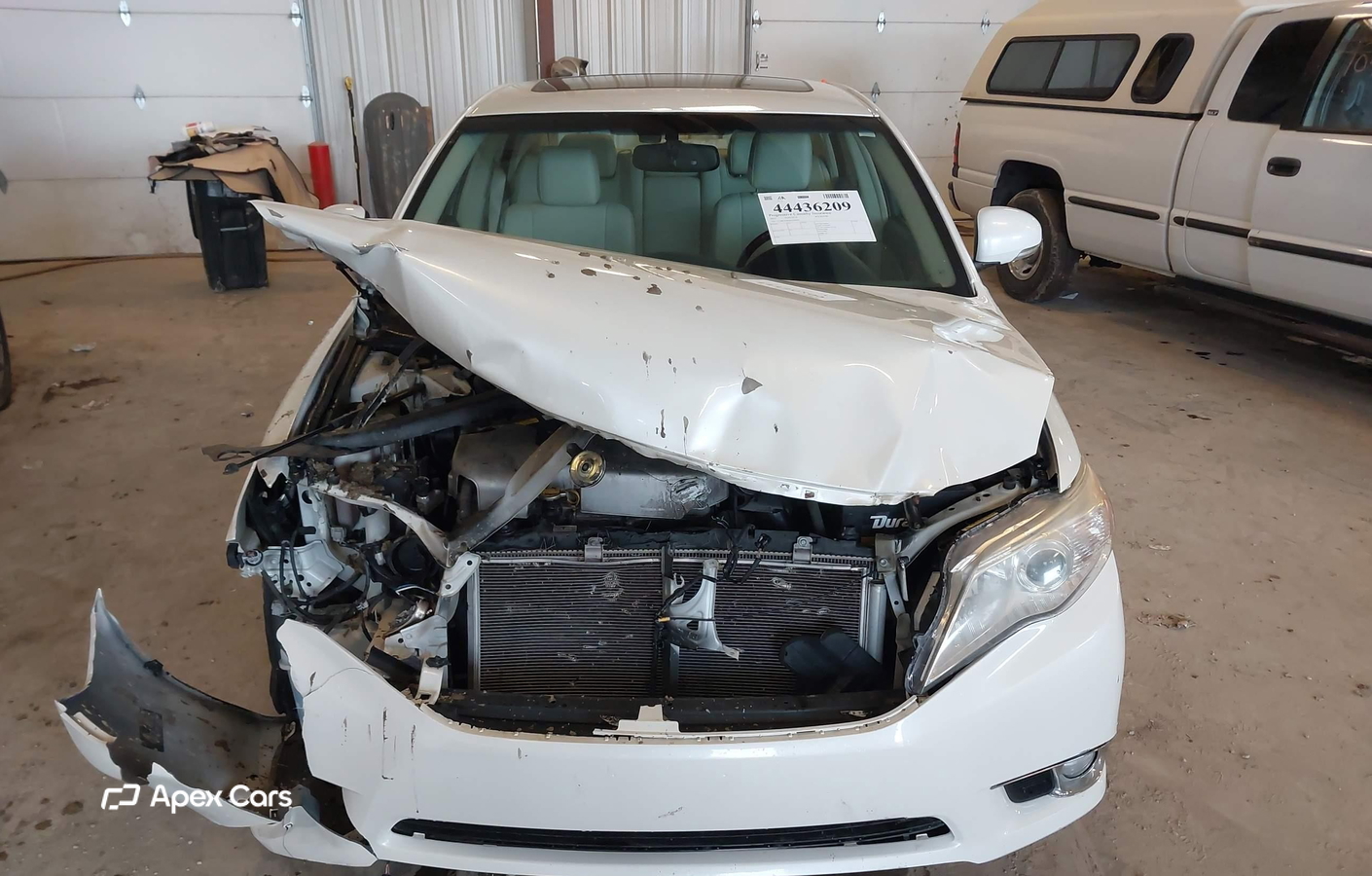 Toyota Avalon 2011