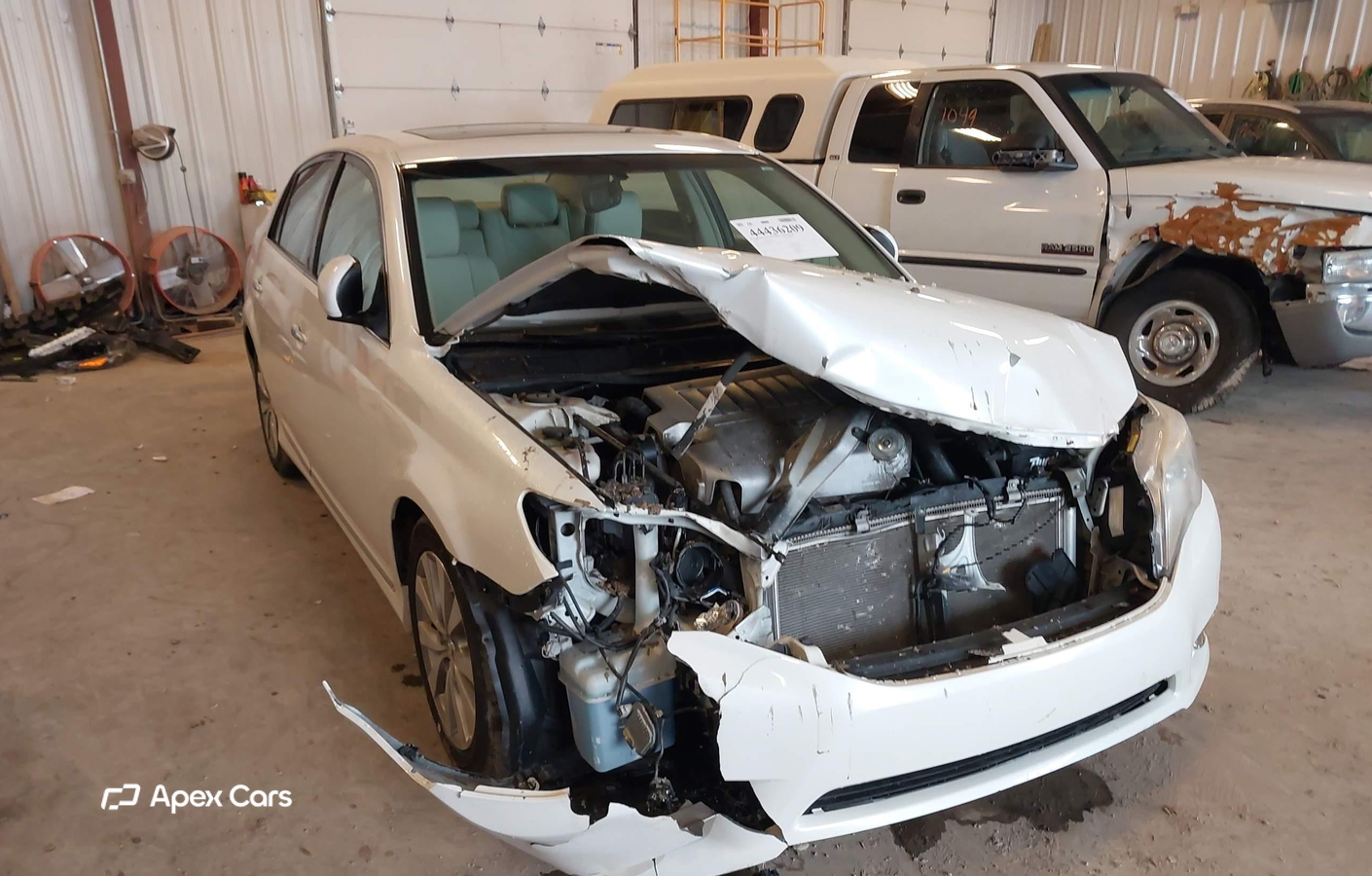 Toyota Avalon 2011