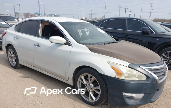 Nissan Altima 2013 - Image 1 of 10
