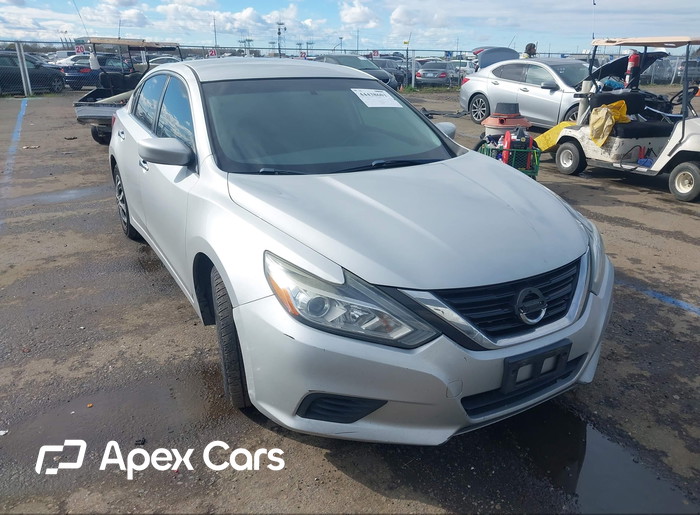 2018 Nissan Altima - Image 1 of 5