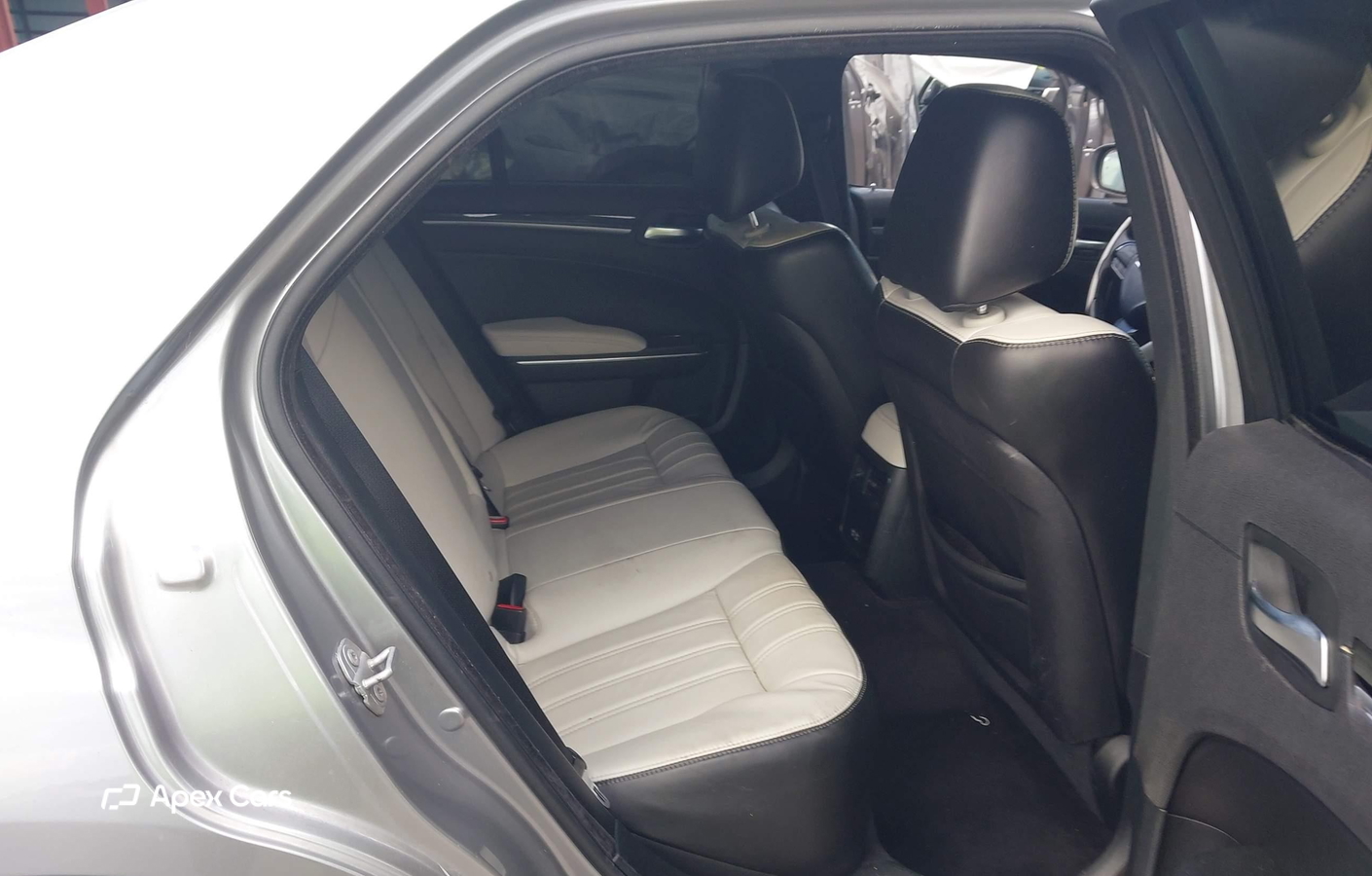 Chrysler 300 2018
