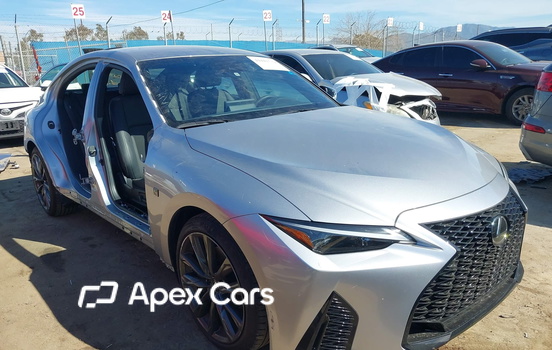 Lexus IS 2025 - Image 1 of 17