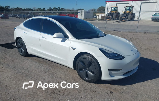 Tesla Model 3 2020 - Image 1 of 20