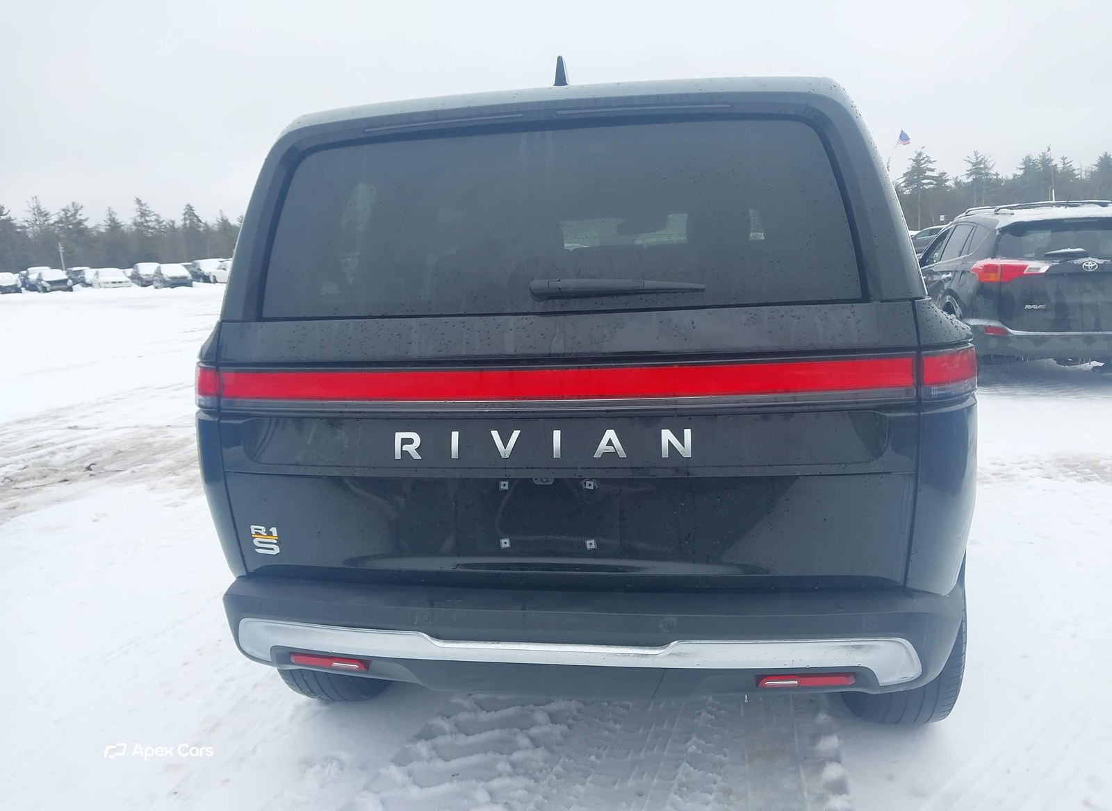 Rivian R1S 2023