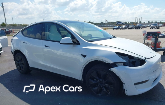 Tesla Model Y 2024 - Image 1 of 18
