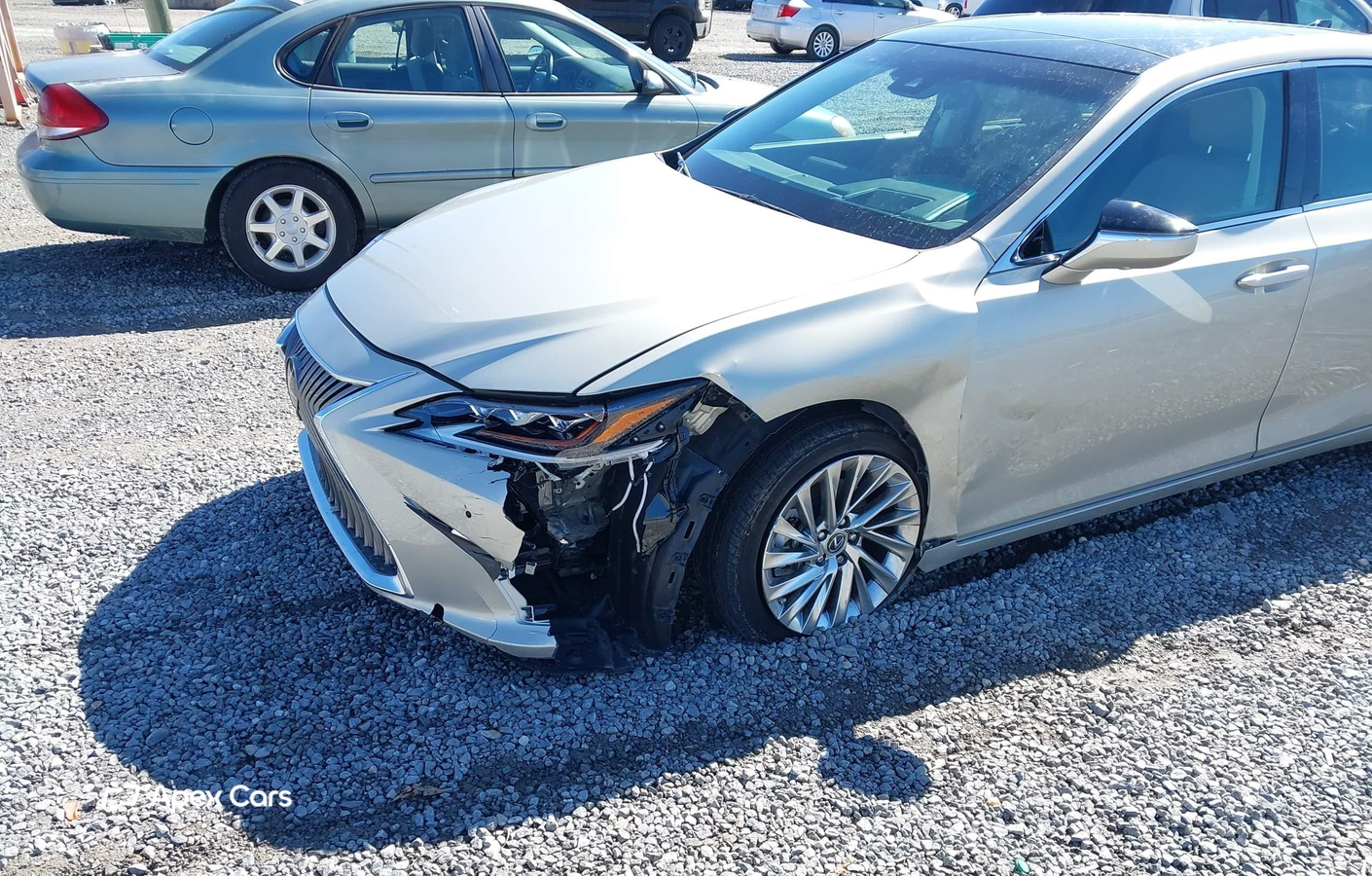 Lexus ES 2020