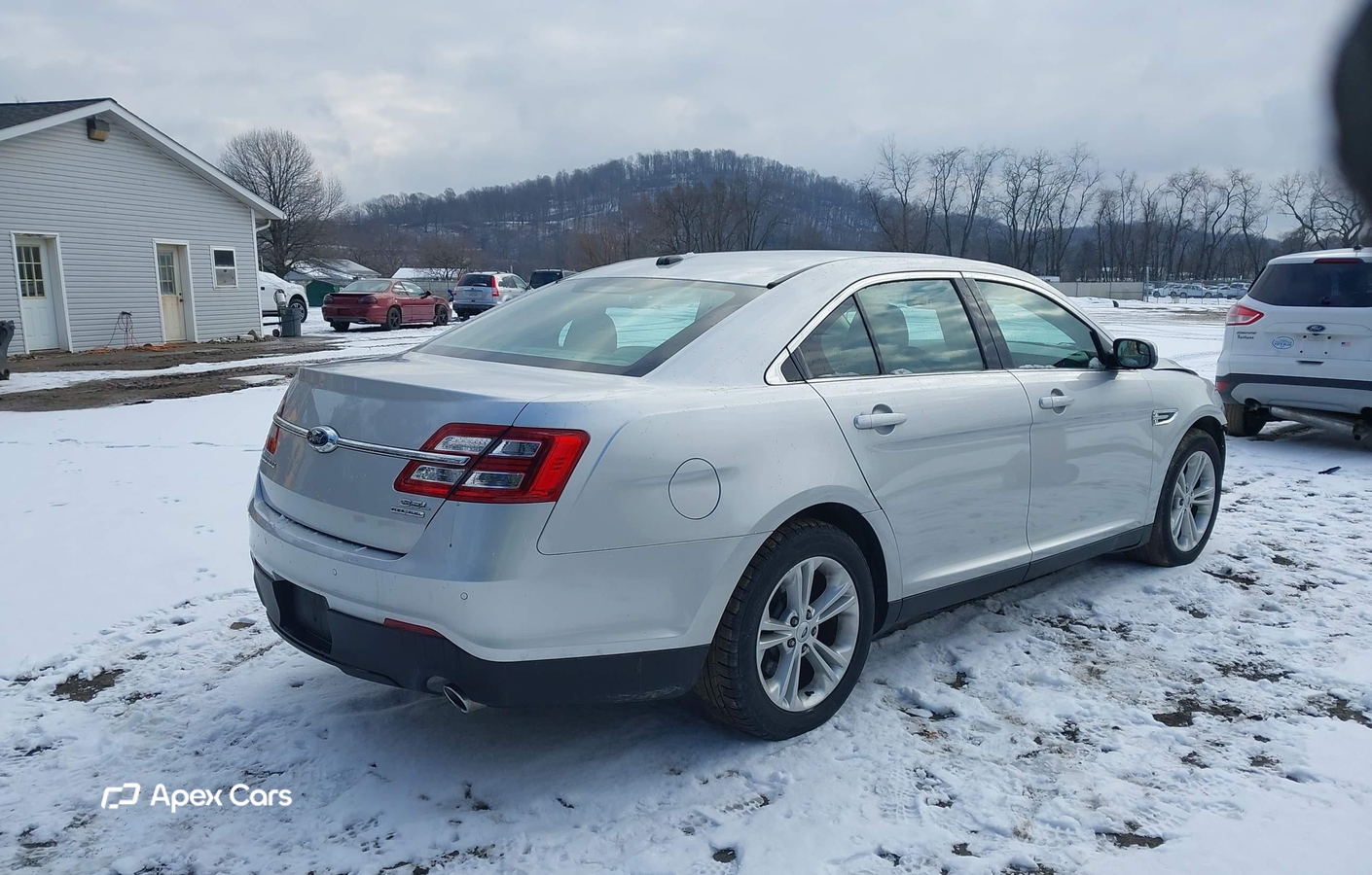 Ford Taurus 2016