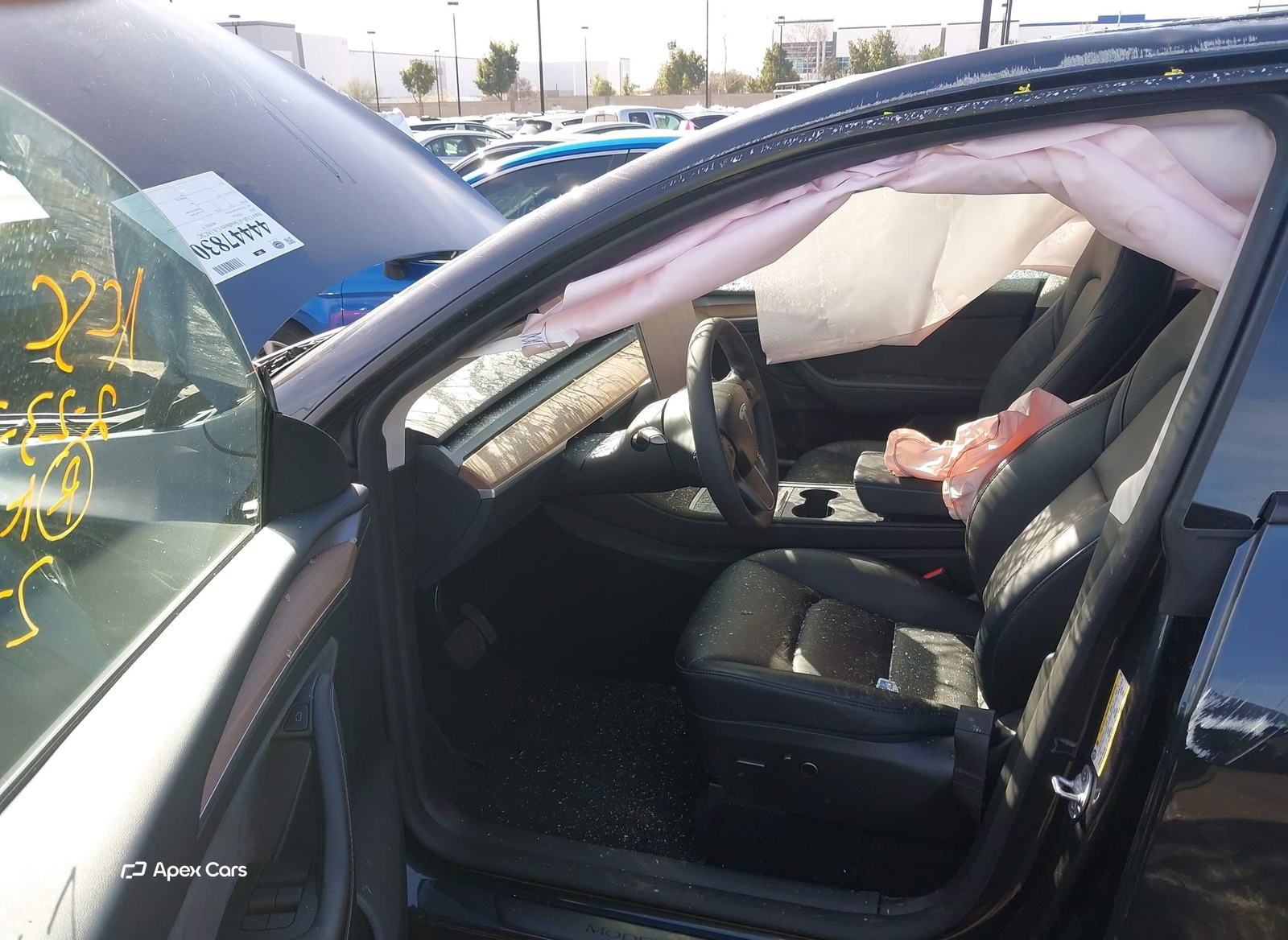 Tesla Model Y 2024