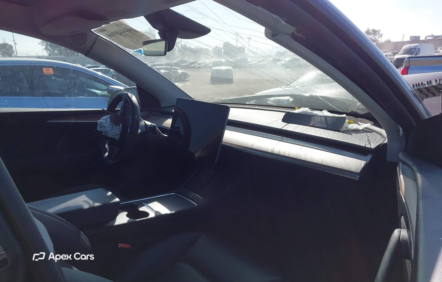 Tesla Model Y 2025