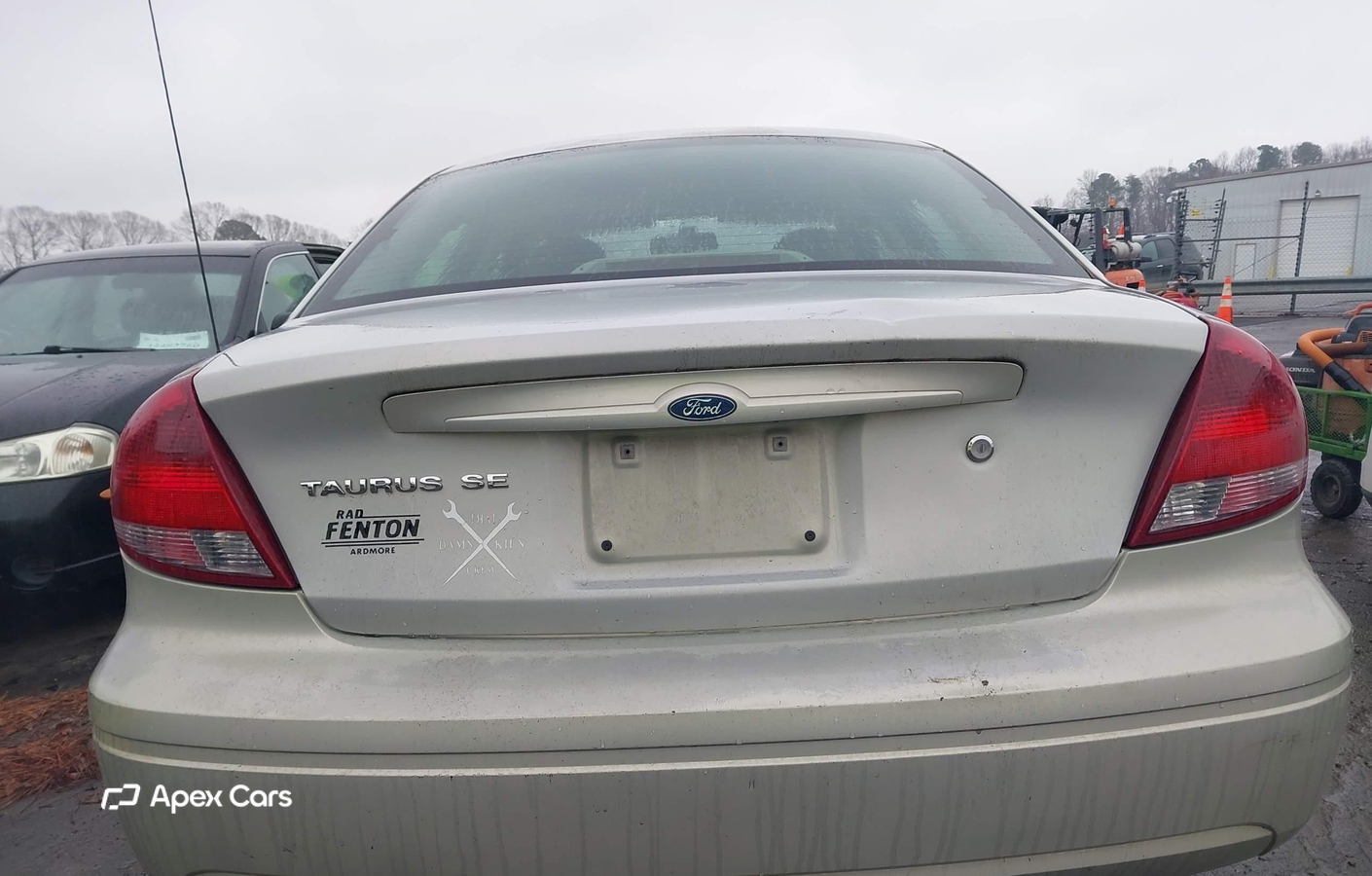 Ford Taurus 2005