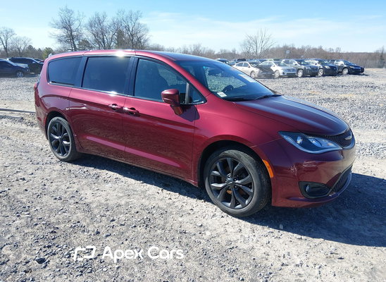 2018 Chrysler Pacifica - Image 1 of 5