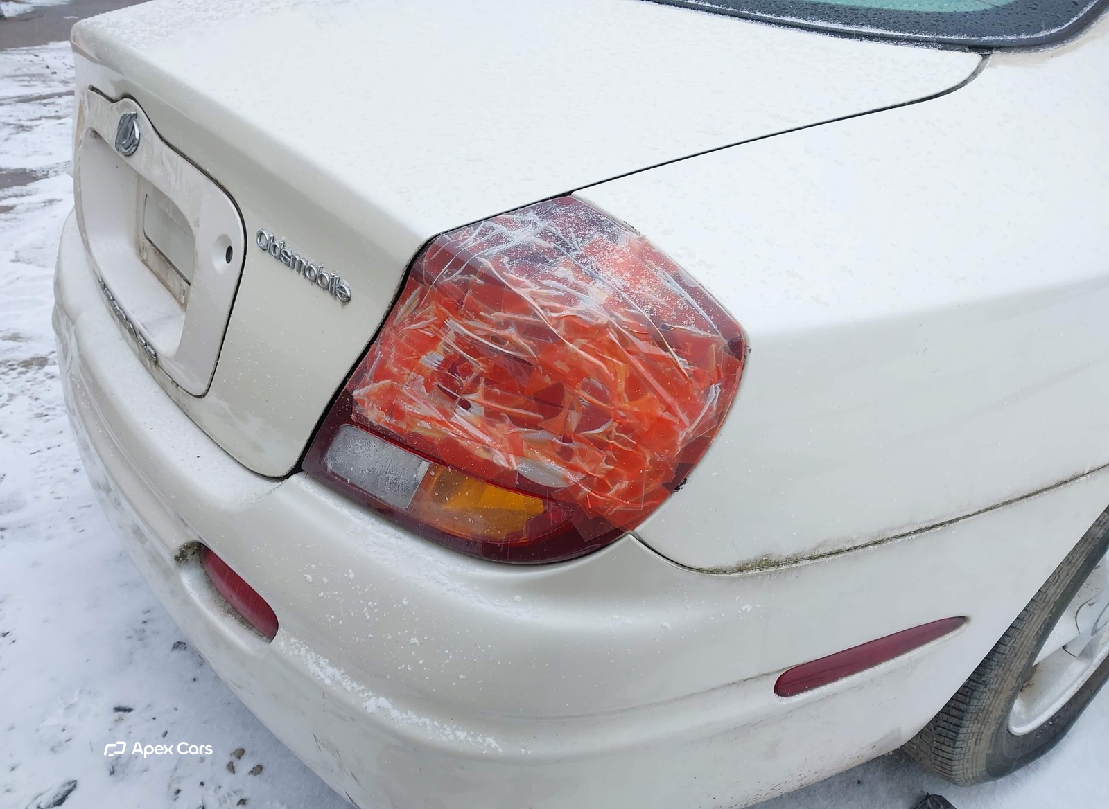 Oldsmobile Aurora 2002