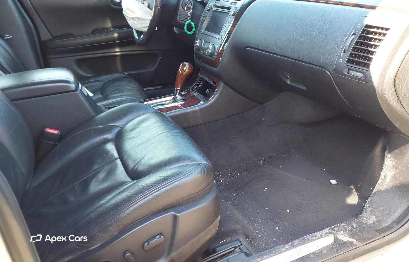 Cadillac DTS 2011