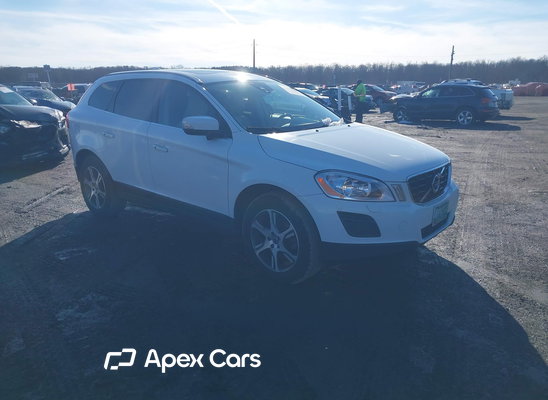 2013 Volvo XC60 - Image 1 of 5