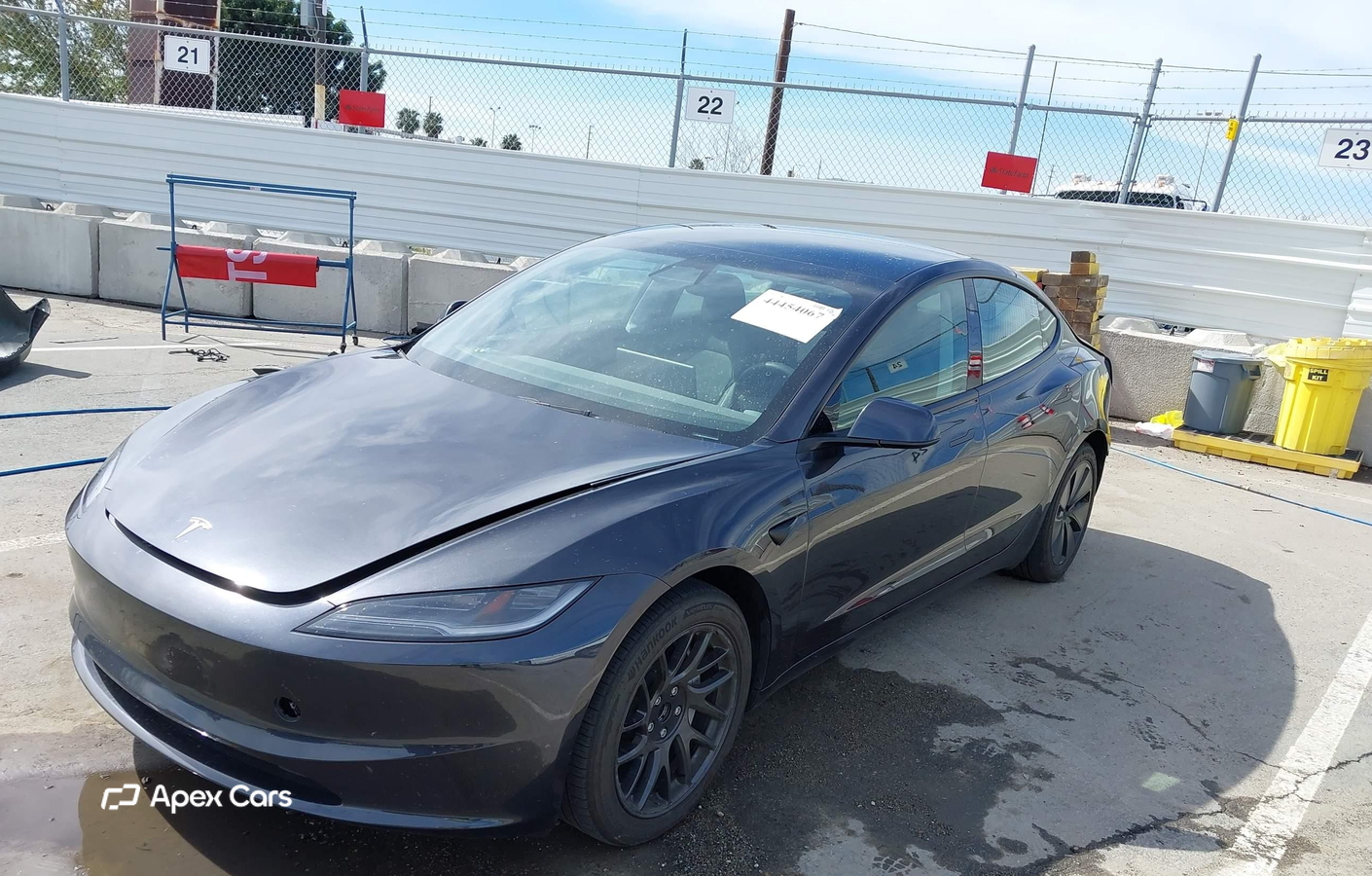 Tesla Model 3 2024