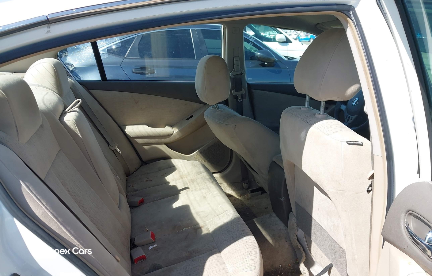 Nissan Altima 2010