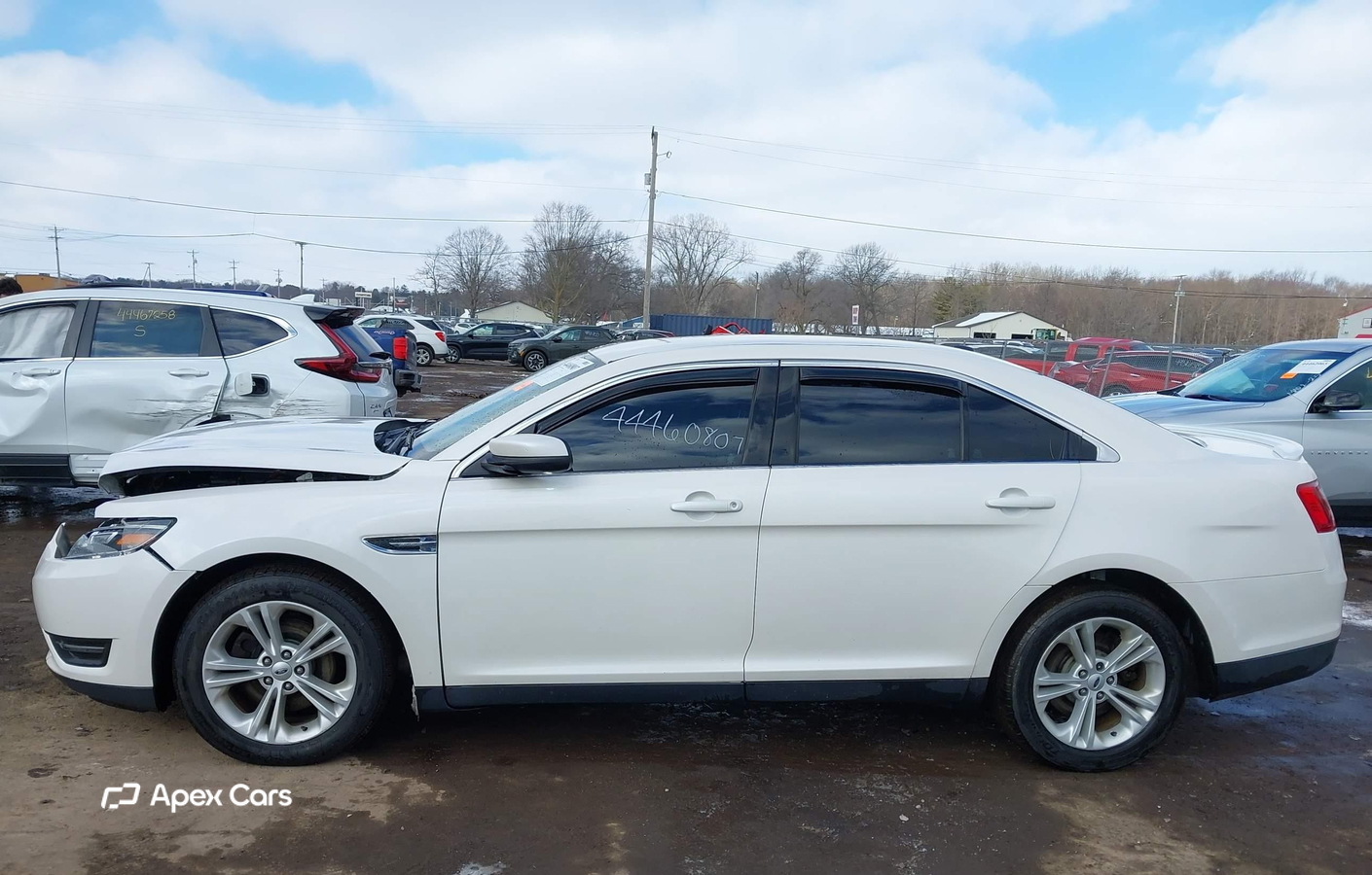 Ford Taurus 2016