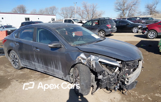 Nissan Altima 2016 - Image 1 of 17