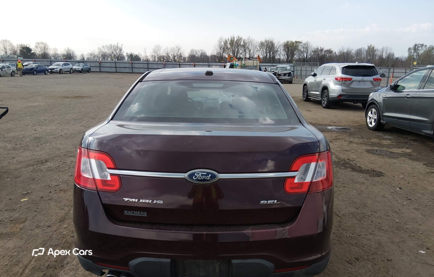 Ford Taurus 2011