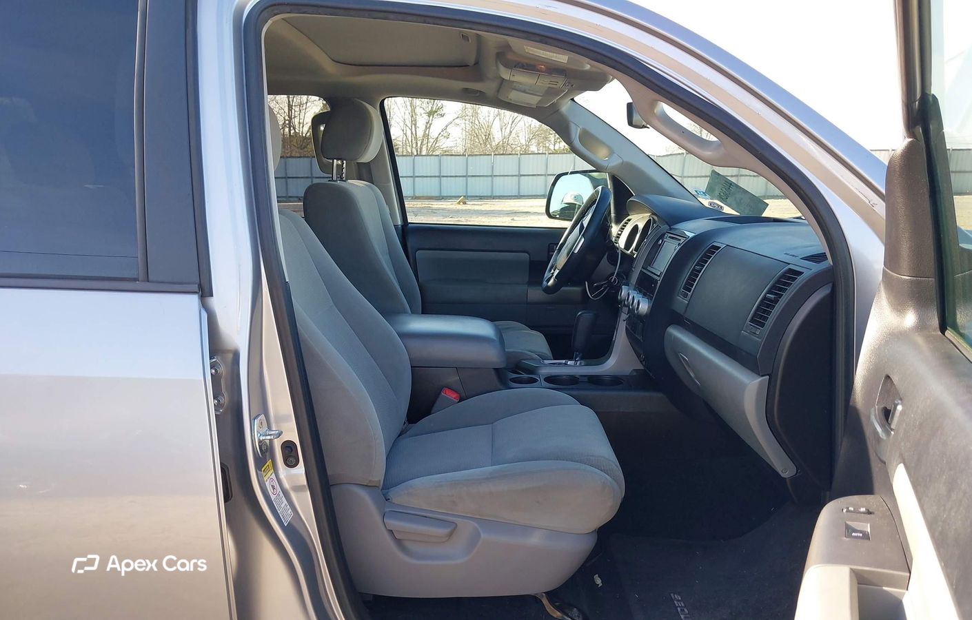Toyota Sequoia 2016