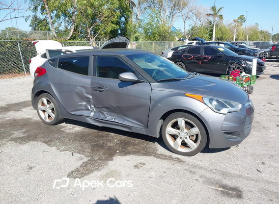 2014 Hyundai Veloster - Image 1 of 5