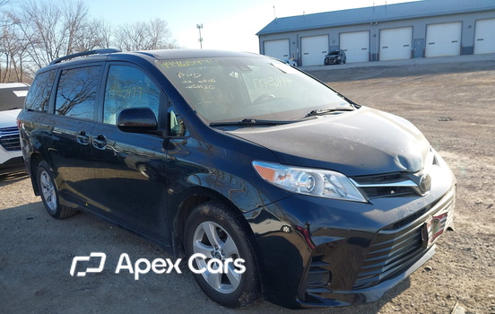 Toyota Sienna 2018 - Image 1 of 16