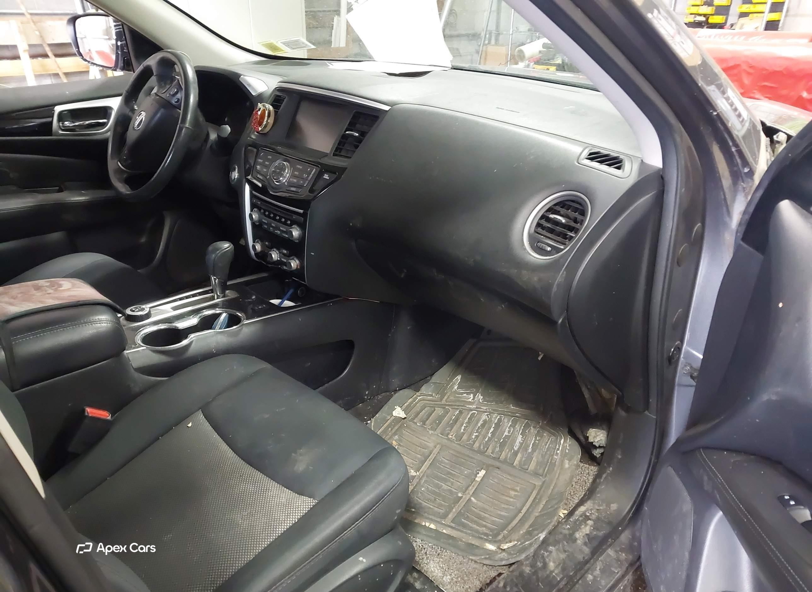 Nissan Pathfinder 2018