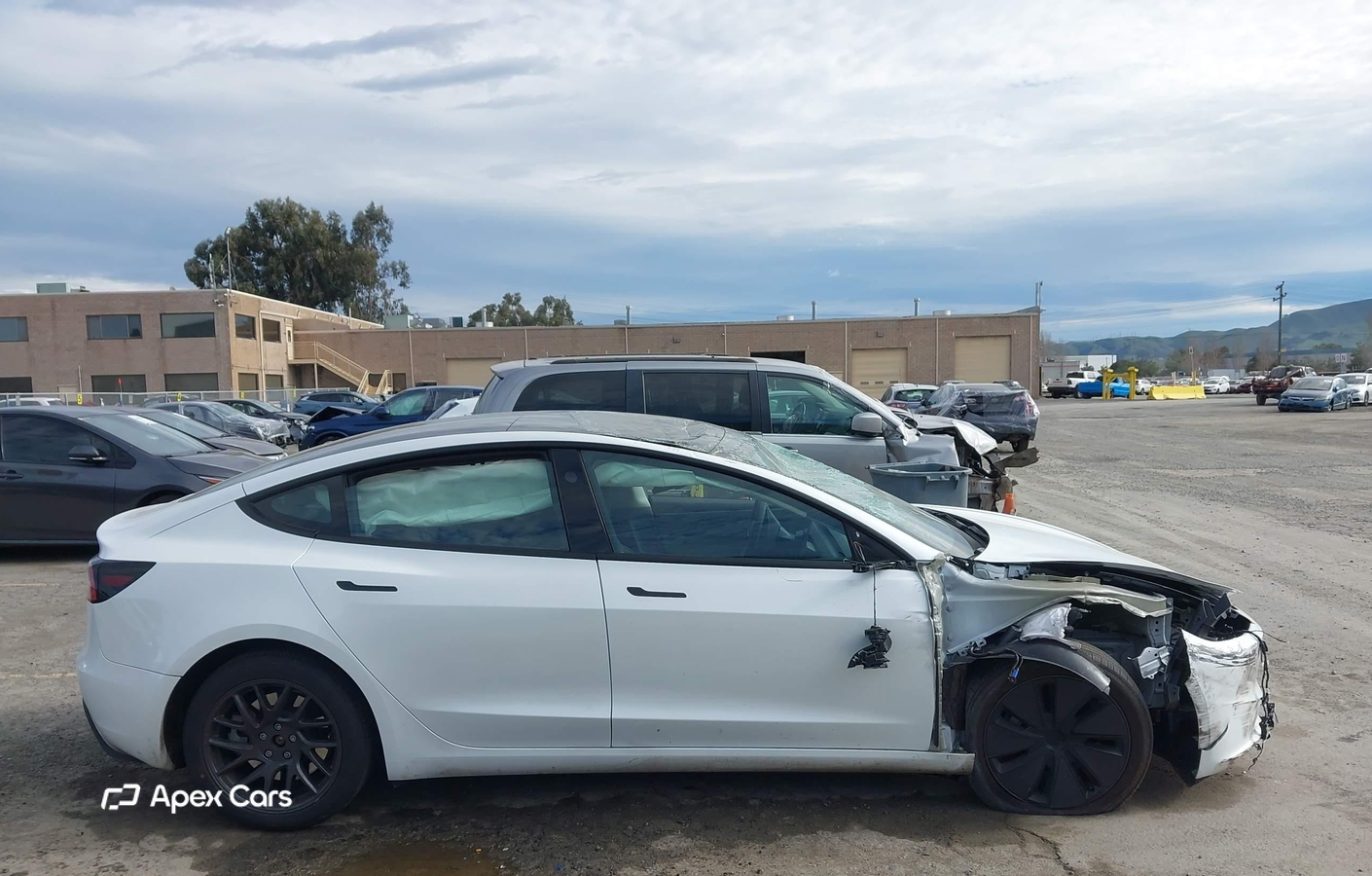 Tesla Model 3 2025